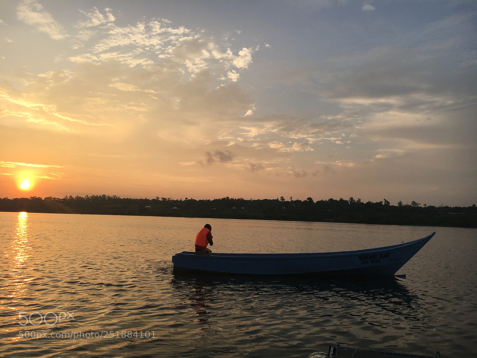 Apple iPhone 6s sample photo. Sunrise boat ride on photography