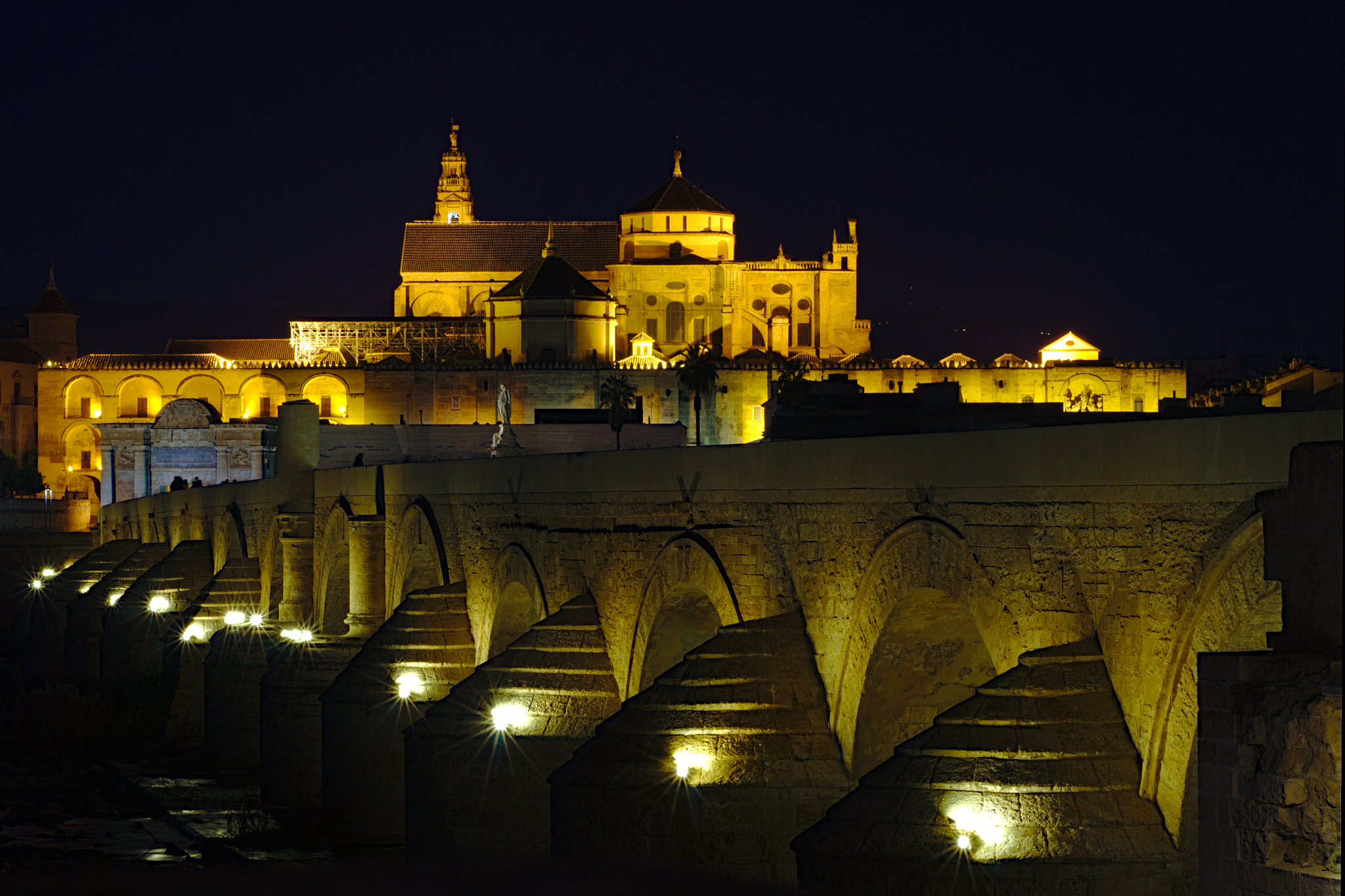 Sony SLT-A57 + Minolta AF 50mm F1.7 sample photo. Roman bridge by night photography