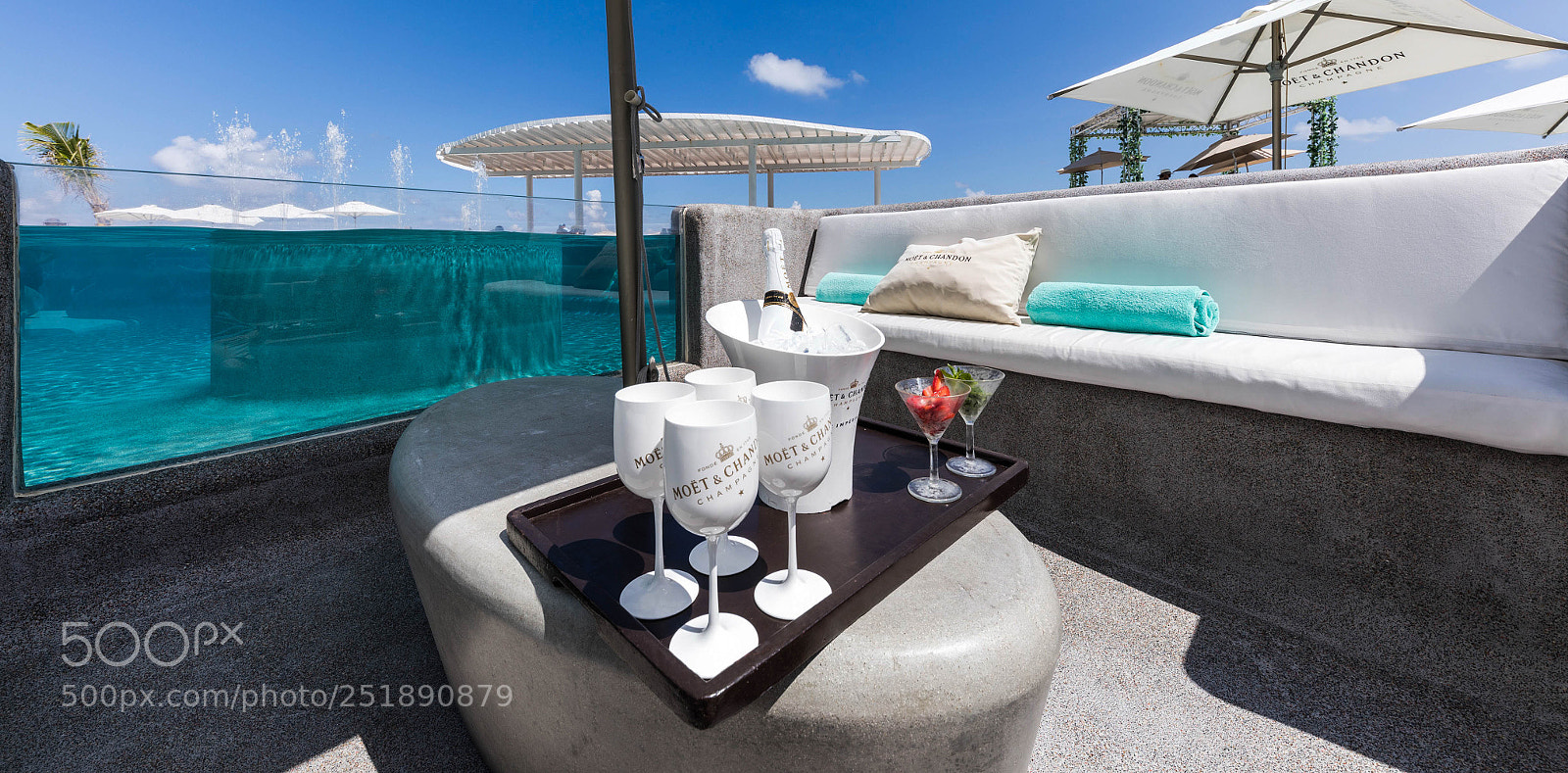 Canon EOS 5D Mark IV sample photo. Melodymaker cancun piscinavip photography