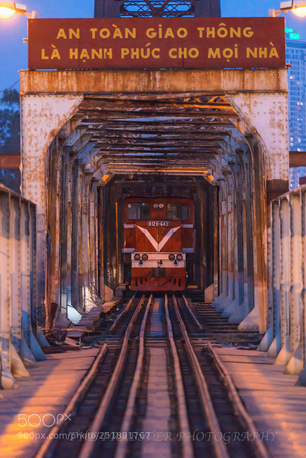 Nikon D610 sample photo. Long bien train photography