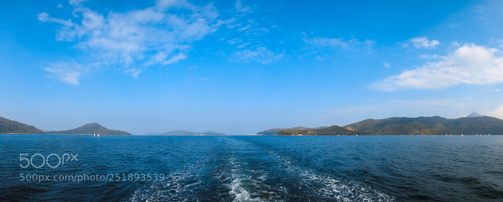 Canon EOS 6D Mark II sample photo. On the way photography
