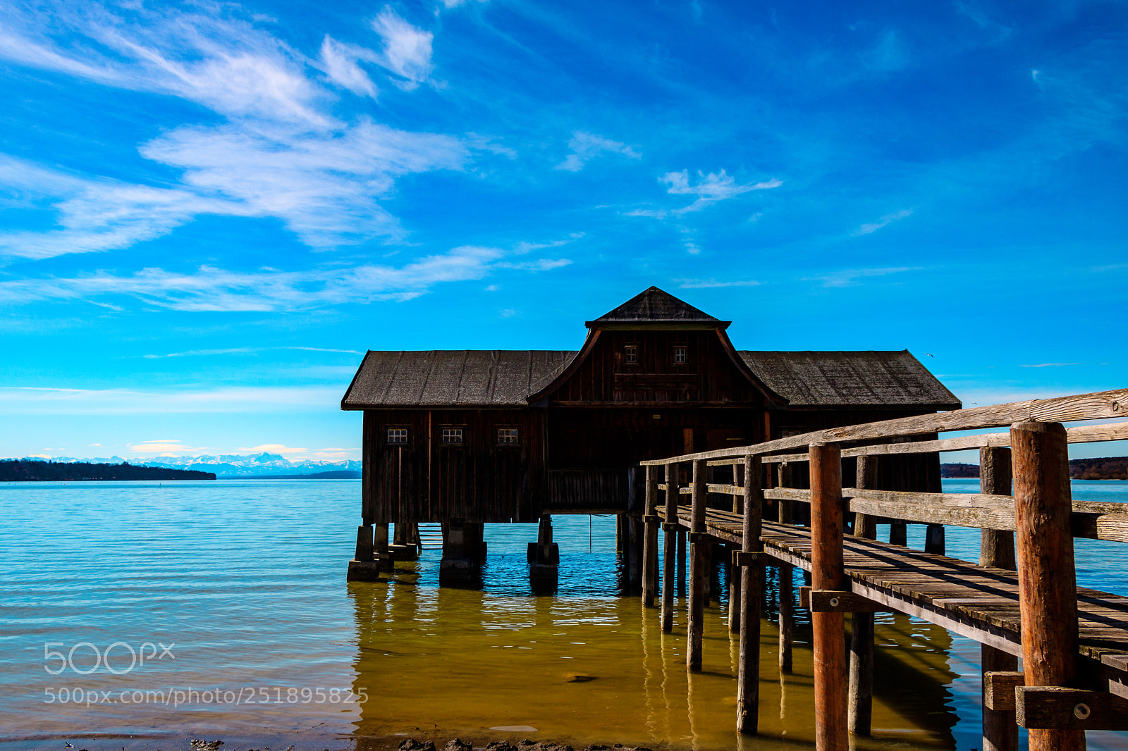 Canon EOS 750D (EOS Rebel T6i / EOS Kiss X8i) sample photo. Bootshaus am ammersee photography