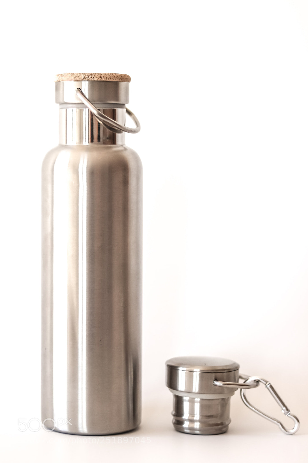 Canon EOS 77D (EOS 9000D / EOS 770D) sample photo. Insulated stainless steel water photography