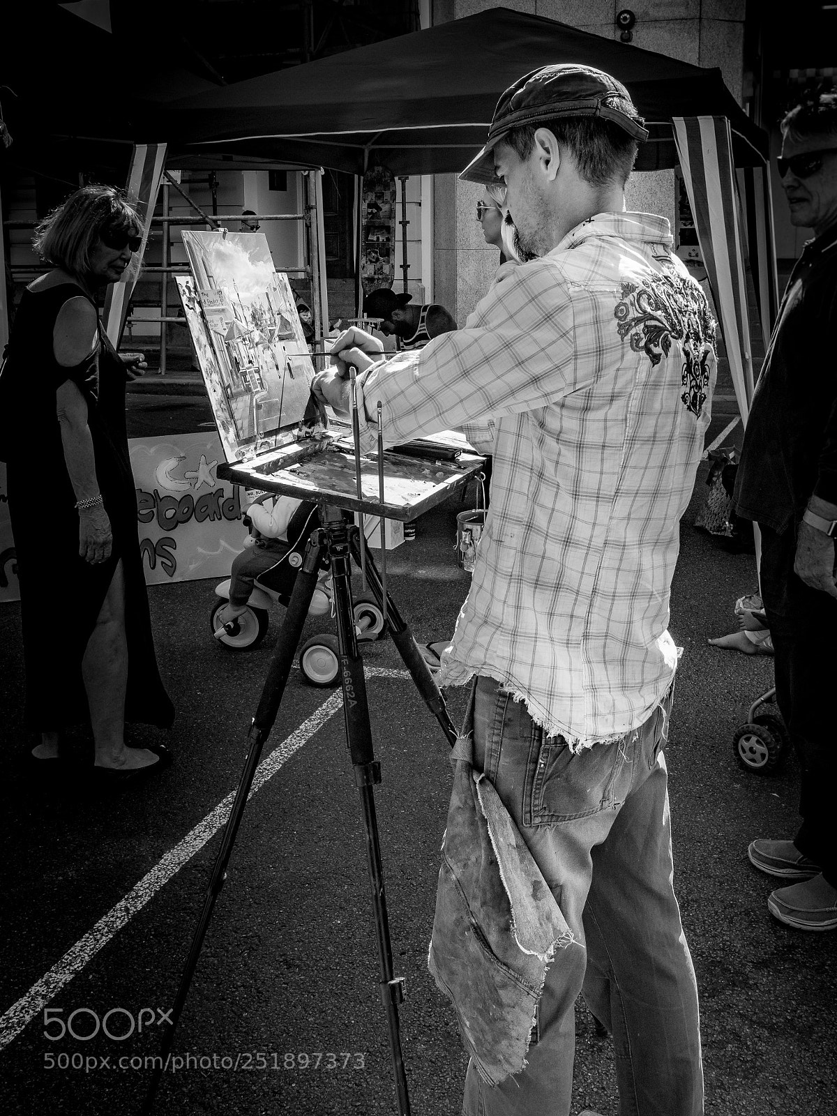 Olympus OM-D E-M5 II sample photo. Artist at work photography