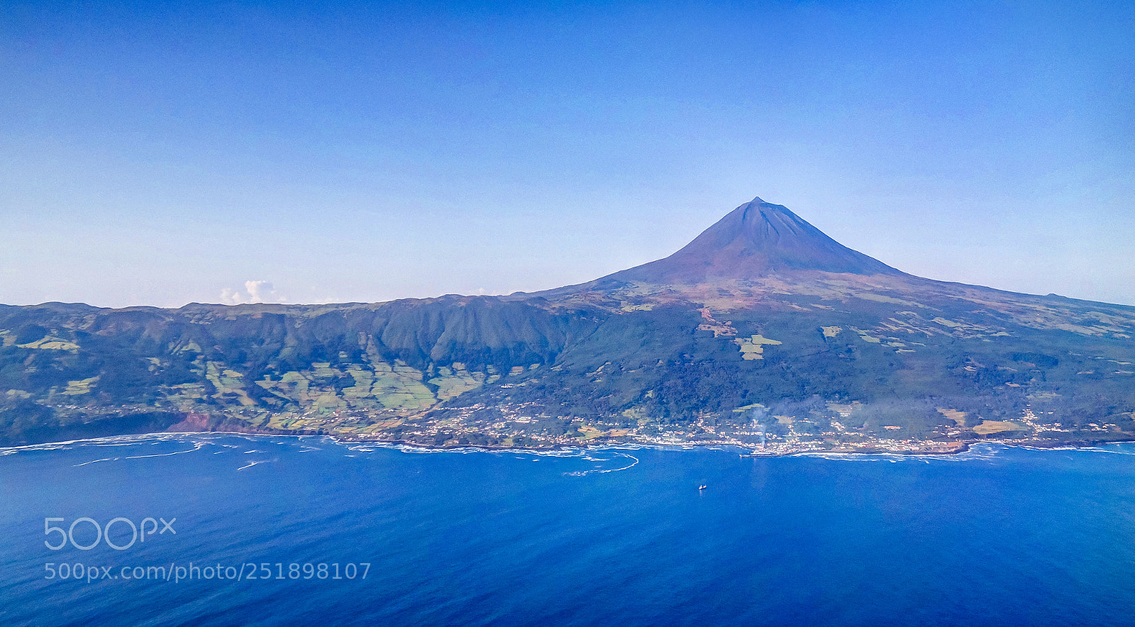 Samsung NX30 sample photo. Aerial view to pico photography