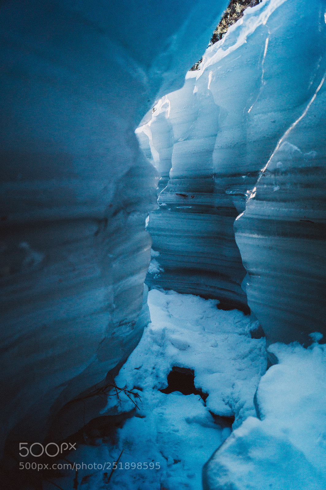 Sony SLT-A37 sample photo. Ice photography