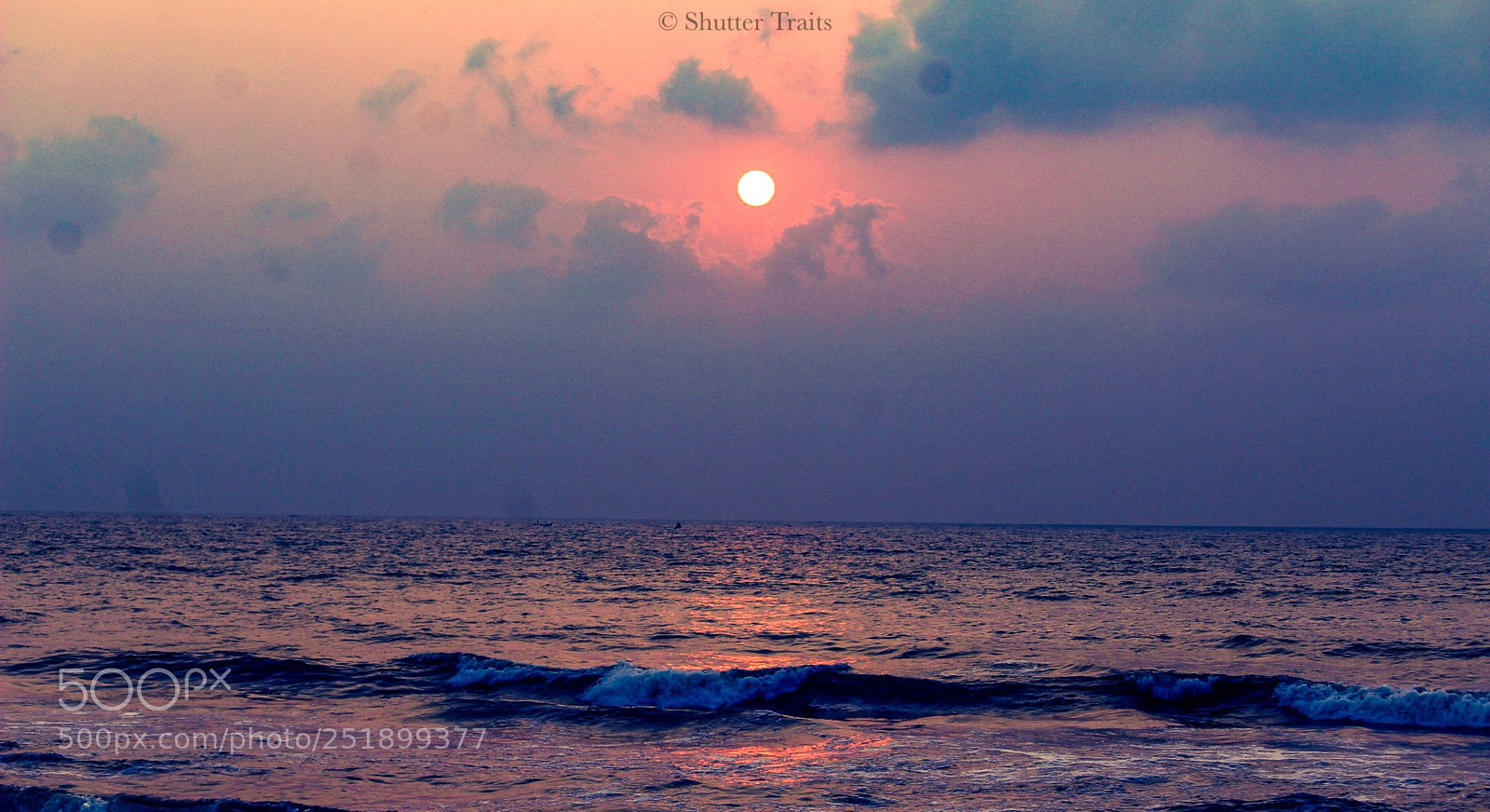 Canon EOS 1200D (EOS Rebel T5 / EOS Kiss X70 / EOS Hi) sample photo. Marina morning bliss || chennai || 2018 photography