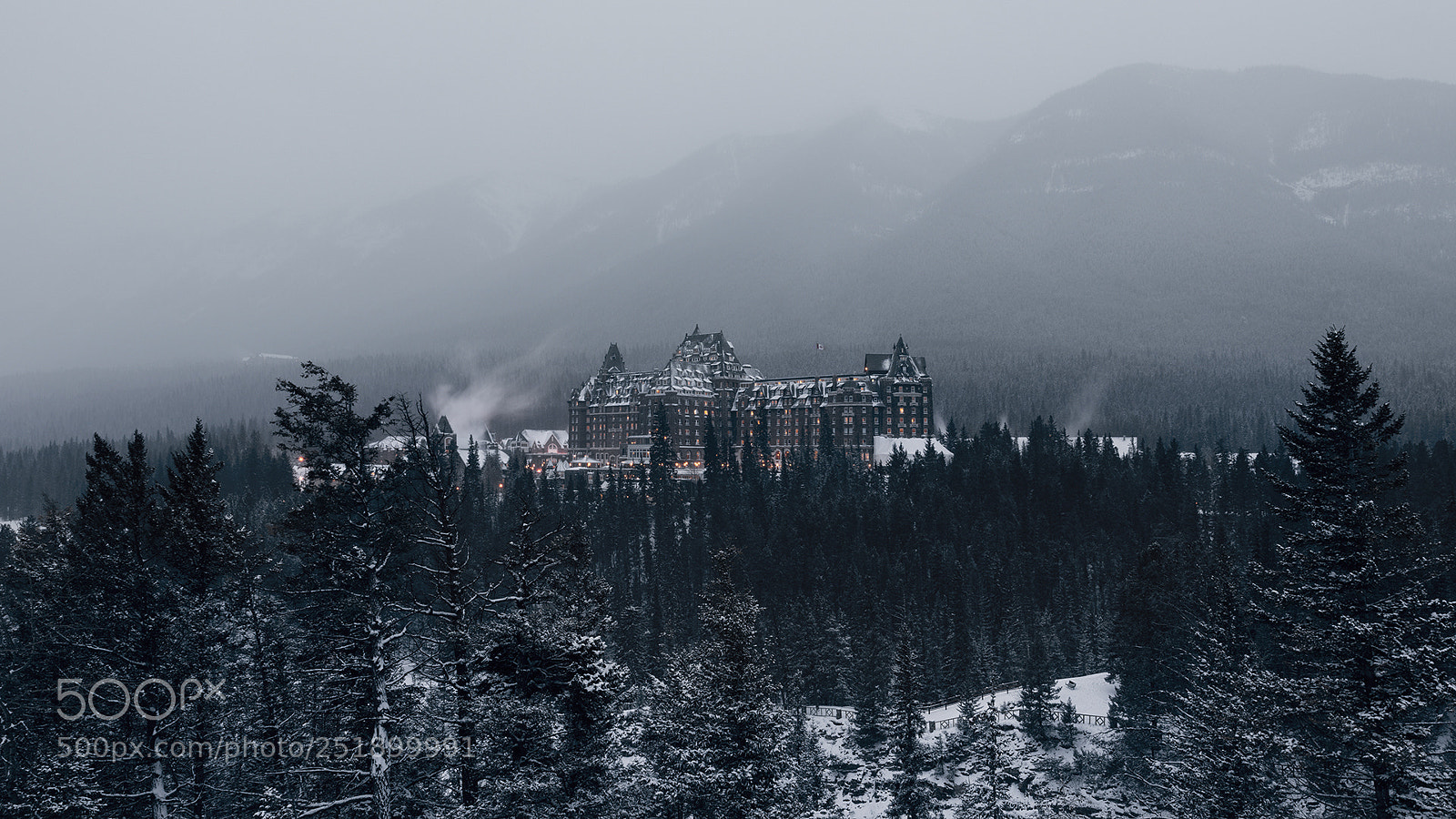 Nikon D810 sample photo. Banff springs hotel photography