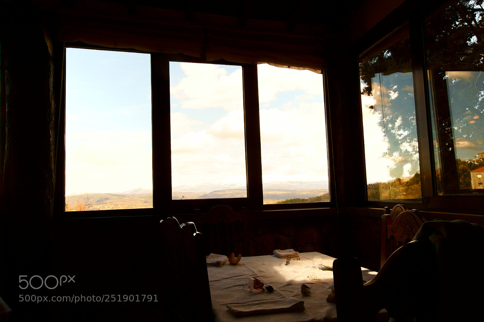 Sony SLT-A58 sample photo. Windows.(after eating). photography