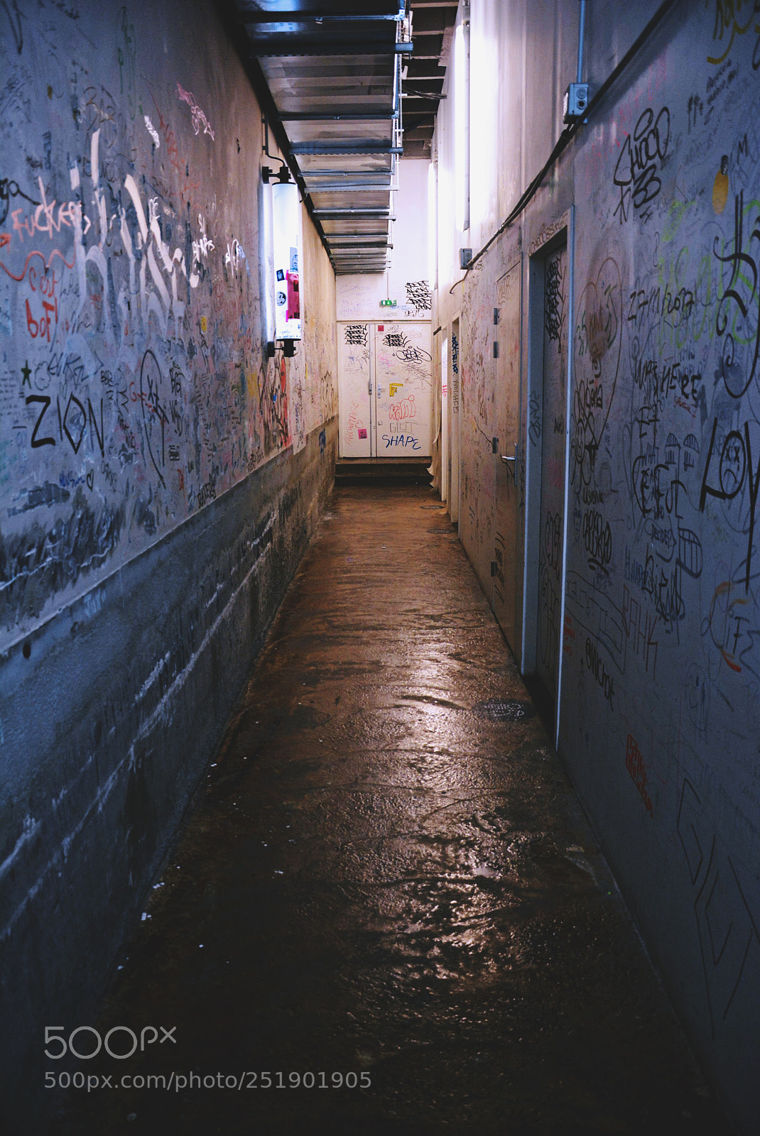 Nikon D5200 sample photo. Corridor photography