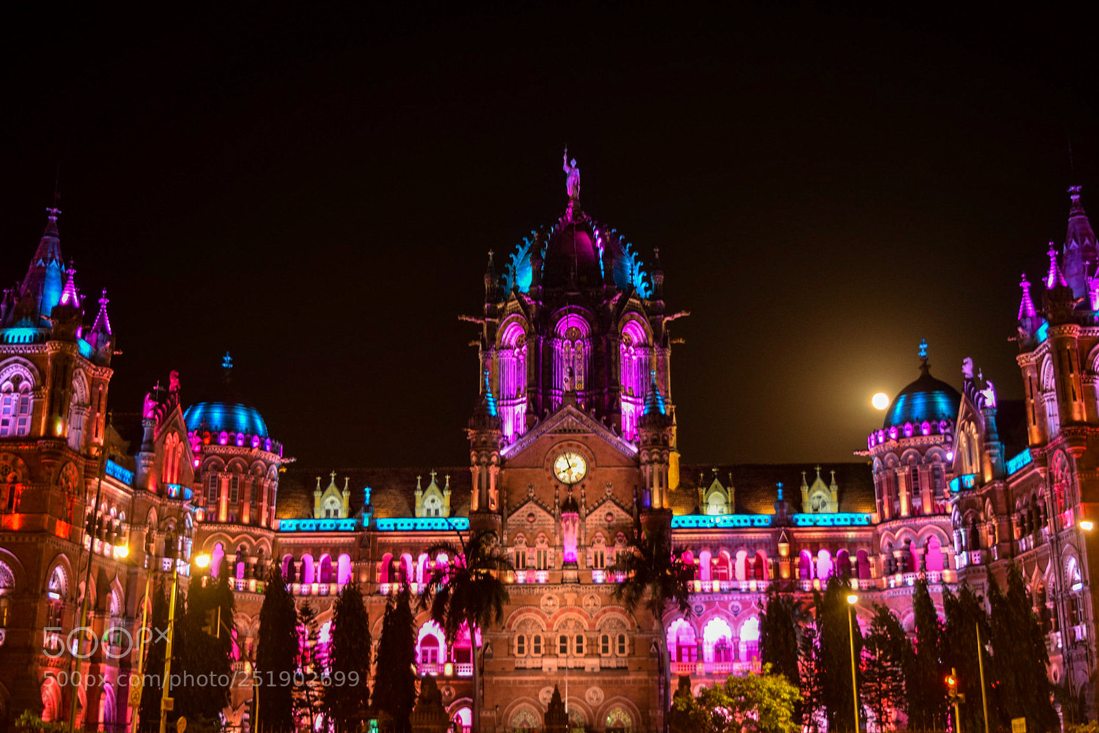Nikon D5300 sample photo. Mumbai cst photography