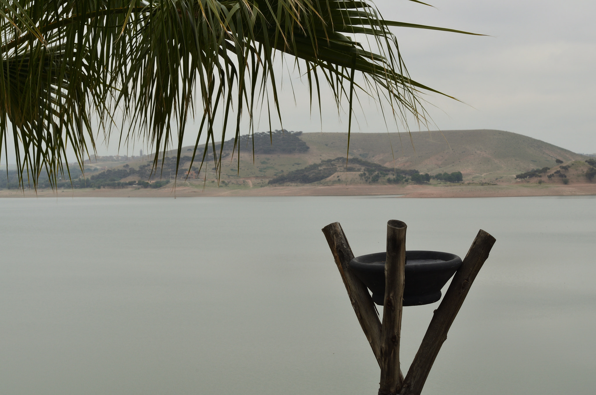 Nikon D5100 + Nikon AF-S Nikkor 50mm F1.4G sample photo. Moroccan lake photography