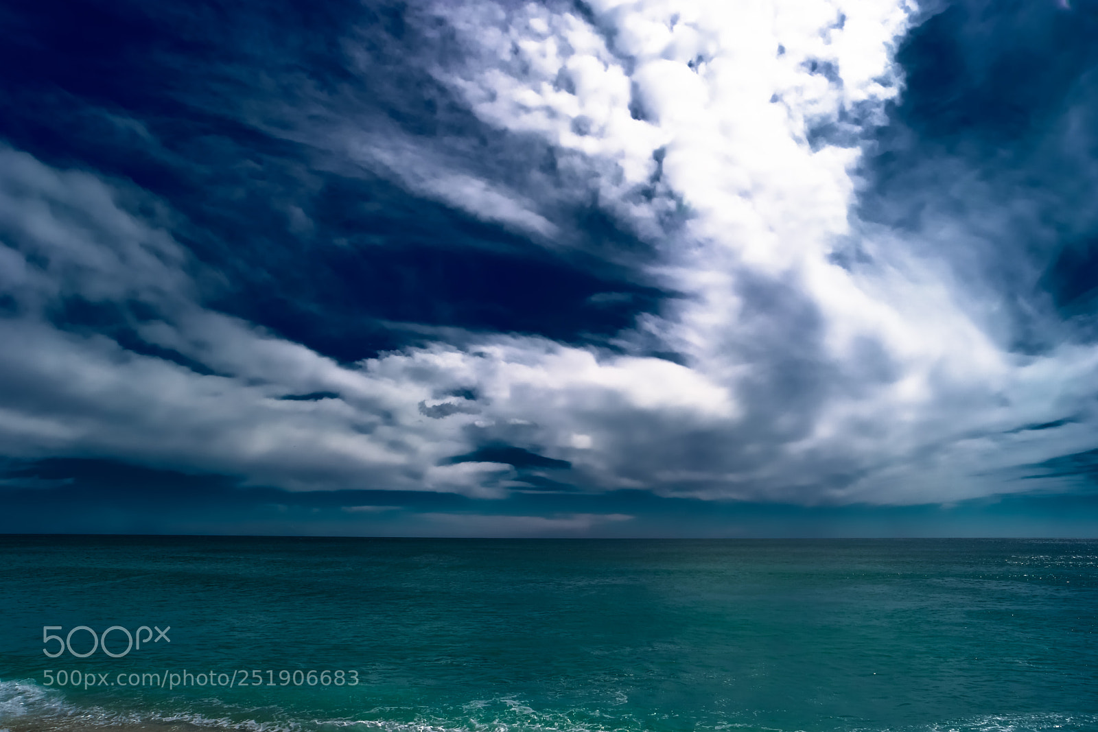 Samsung NX500 sample photo. Blue day photography