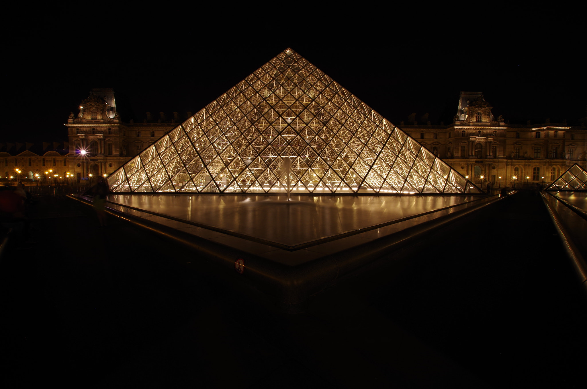 Sigma 10-20mm F3.5 EX DC HSM sample photo. Àweekend à paris photography