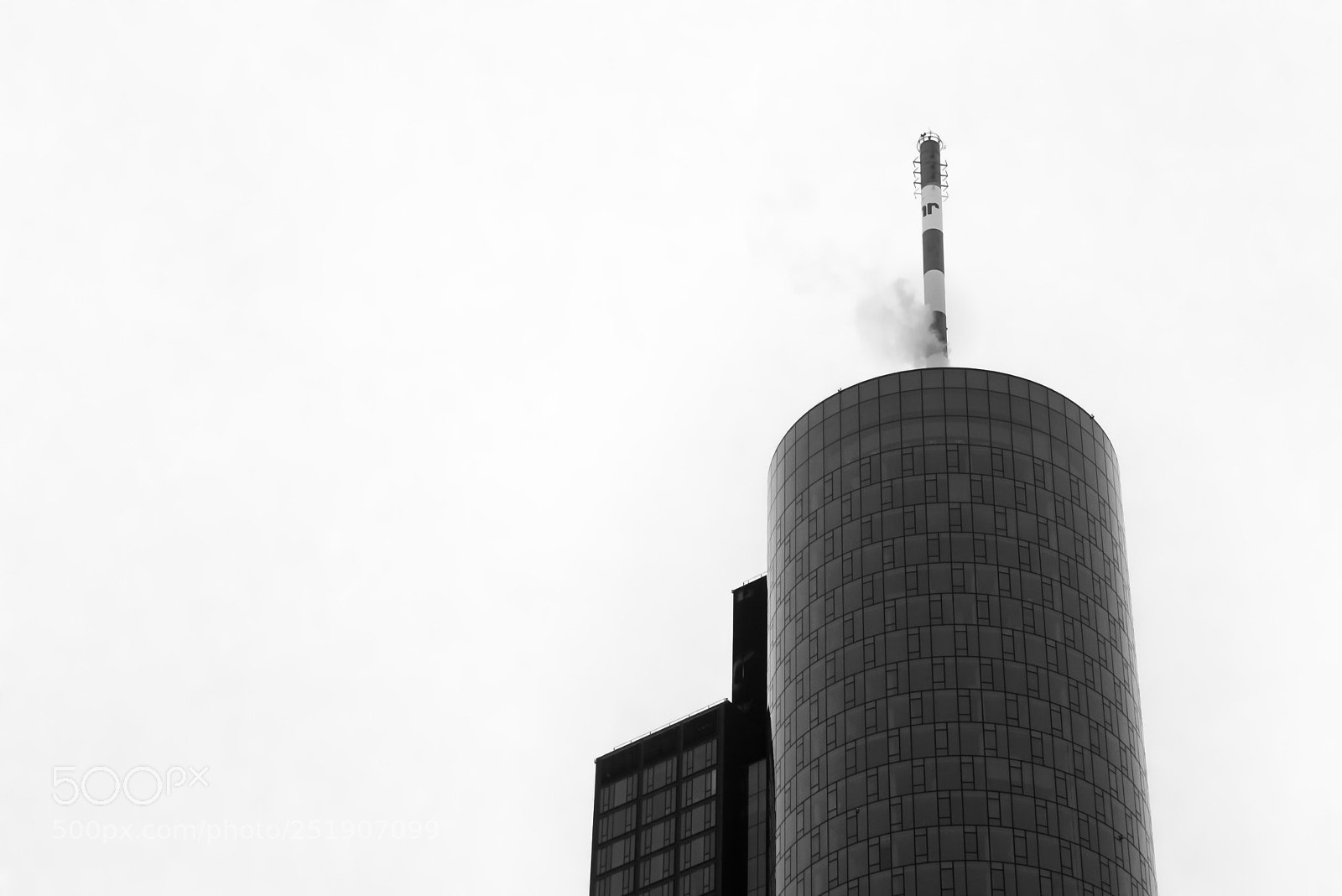 Panasonic Lumix DMC-LX7 sample photo. A modern business tower photography