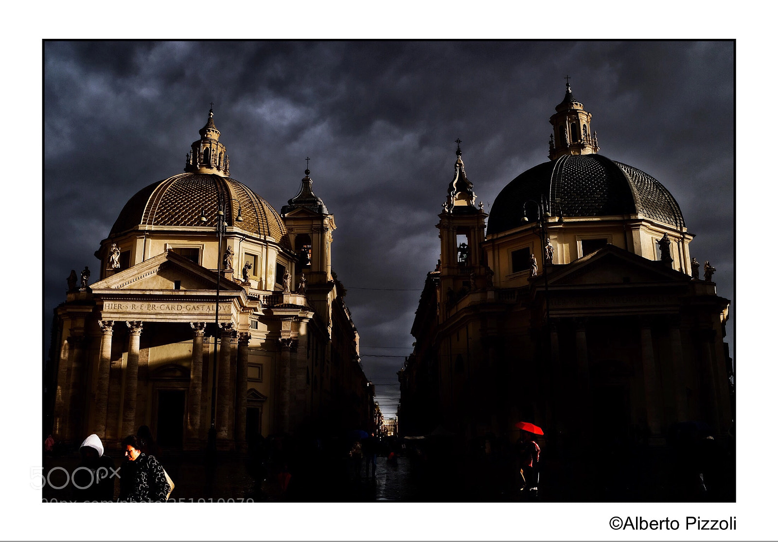 Fujifilm X100F sample photo. - red umbrella - photography