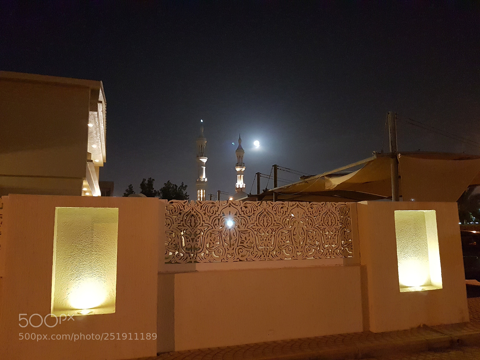Samsung Galaxy S7 Edge sample photo. Moon & back photography