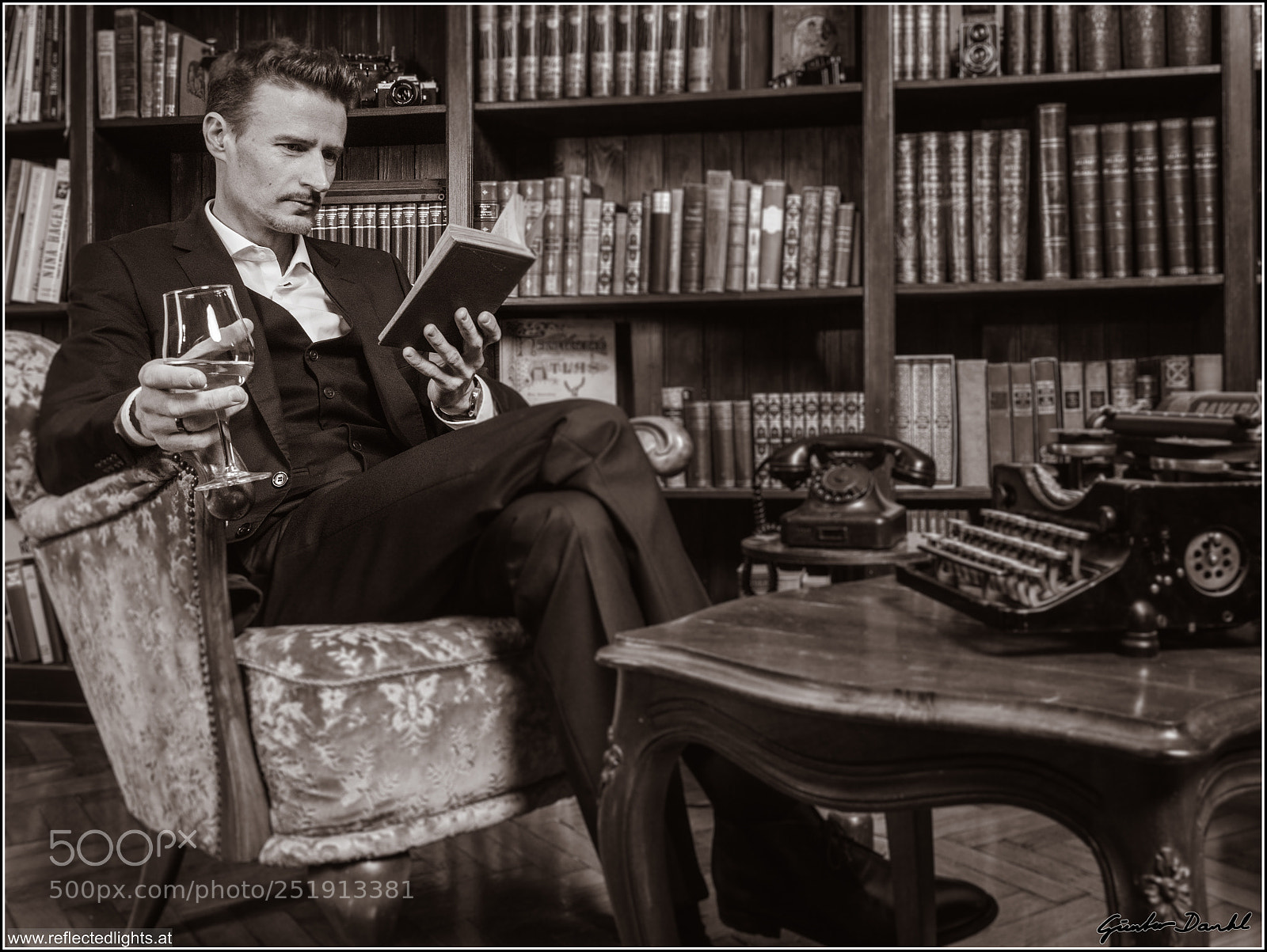 Panasonic Lumix DMC-GX8 sample photo. Man reading in the photography