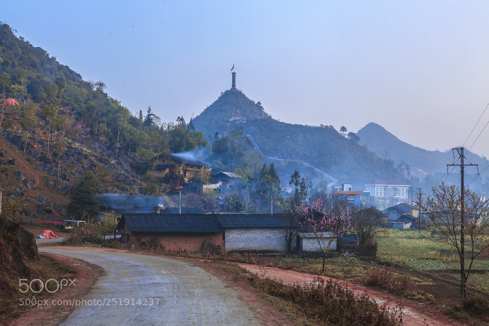 Canon EOS 5D Mark II sample photo. Lung cu photography