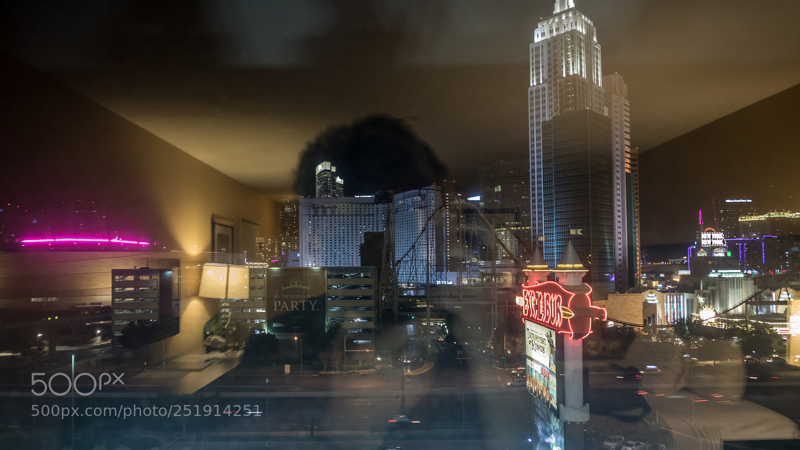 Canon EOS 80D sample photo. Vegas at night photography