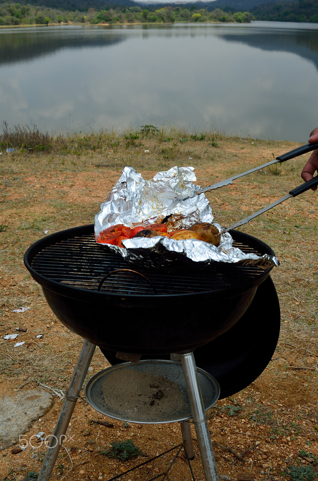 AF Zoom-Nikkor 28-80mm f/3.5-5.6D sample photo. Barbecue photography