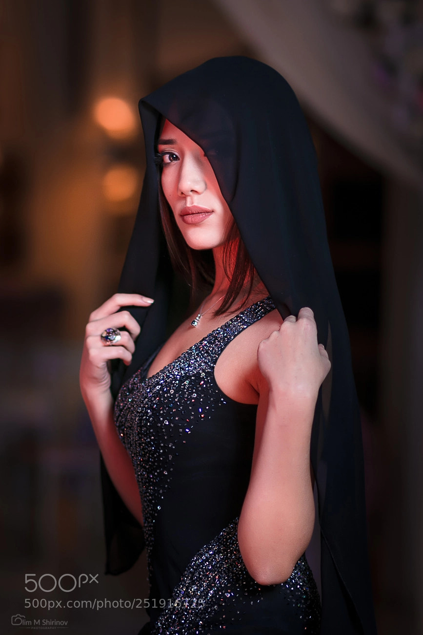 Canon EOS 5DS R sample photo. Meek glance photography