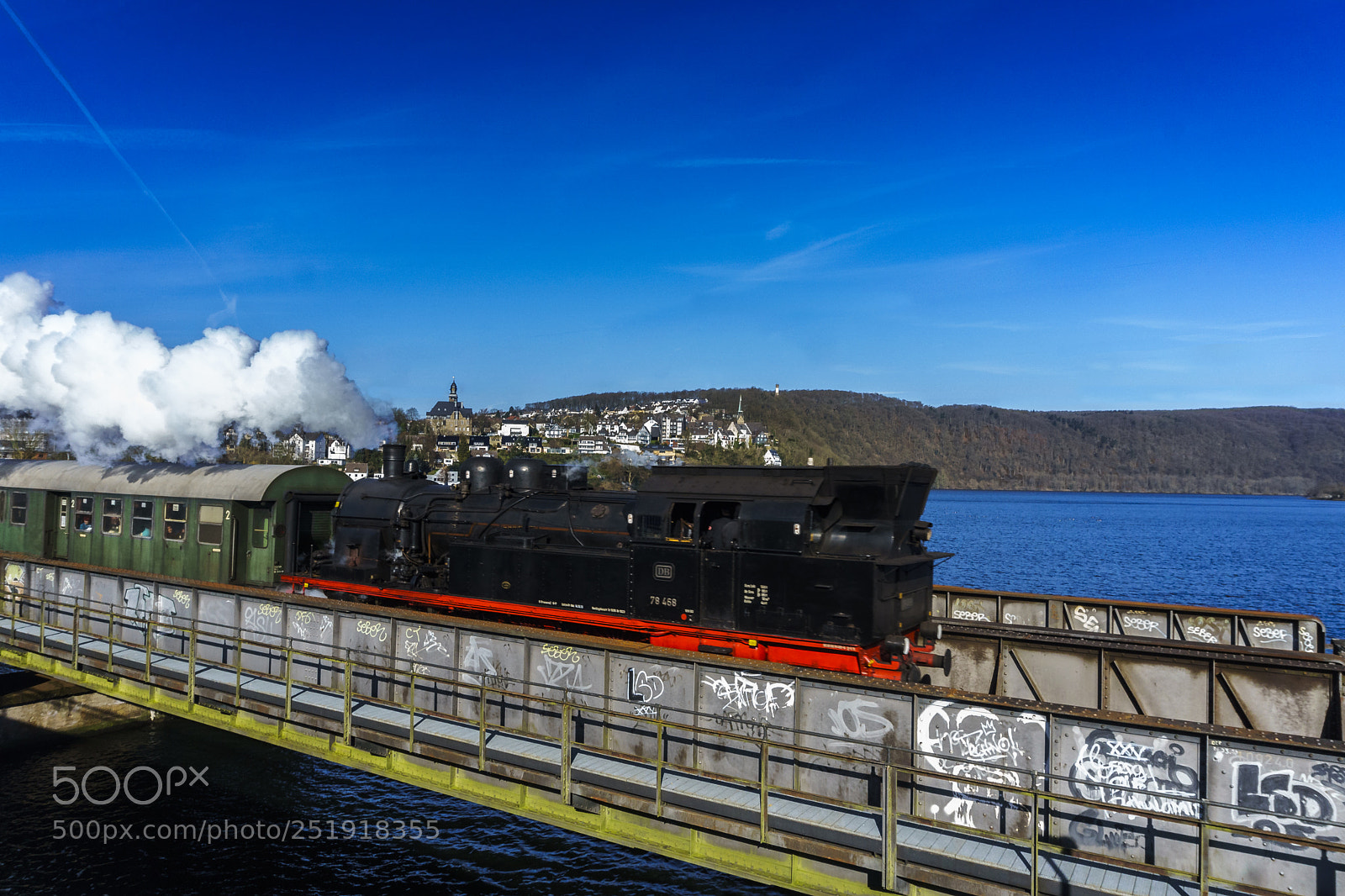 Sony a6000 sample photo. Steam locomotive in wetter photography