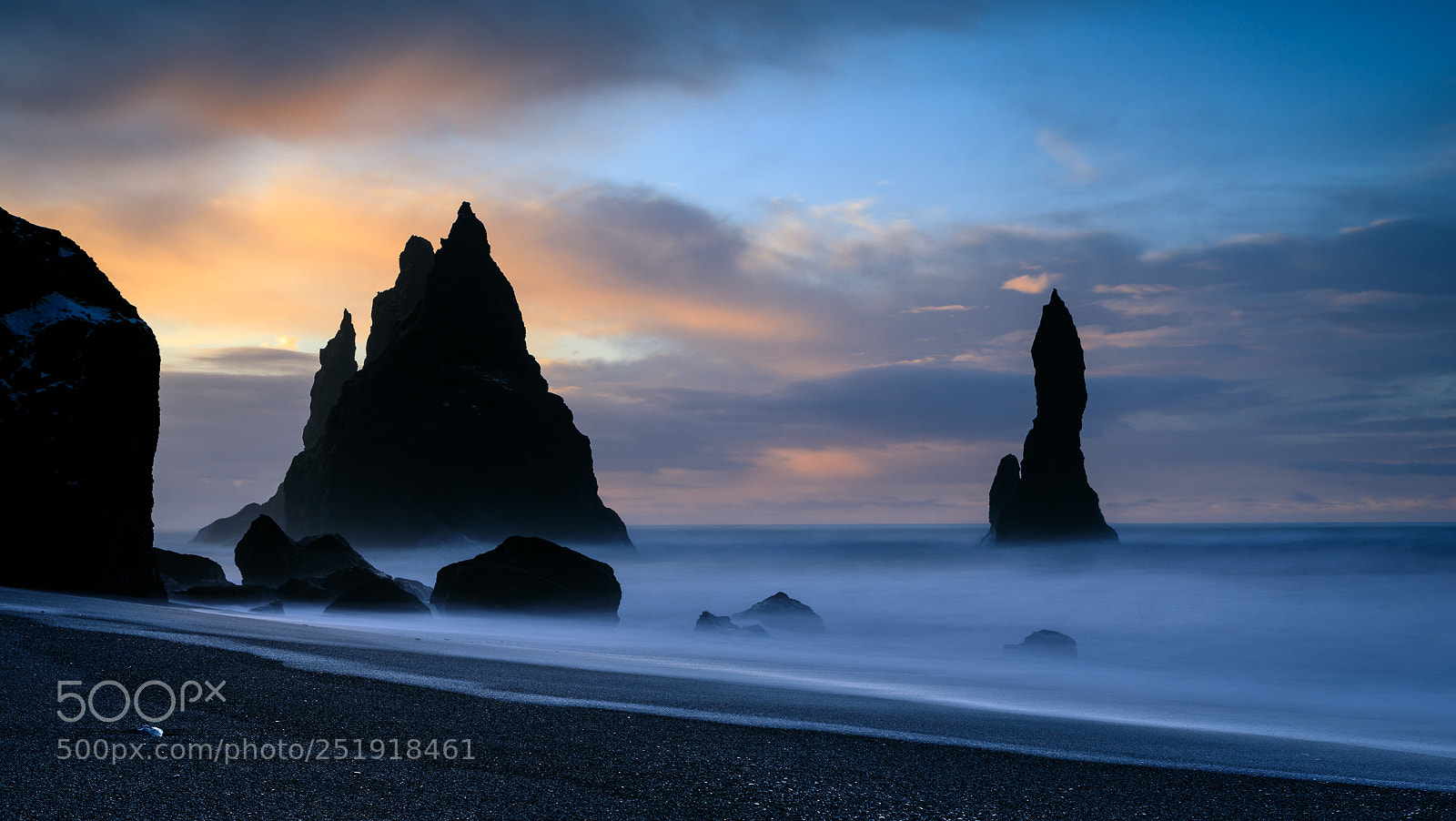 Canon EOS 5D Mark IV sample photo. Iceland, reynisfjara black beach photography