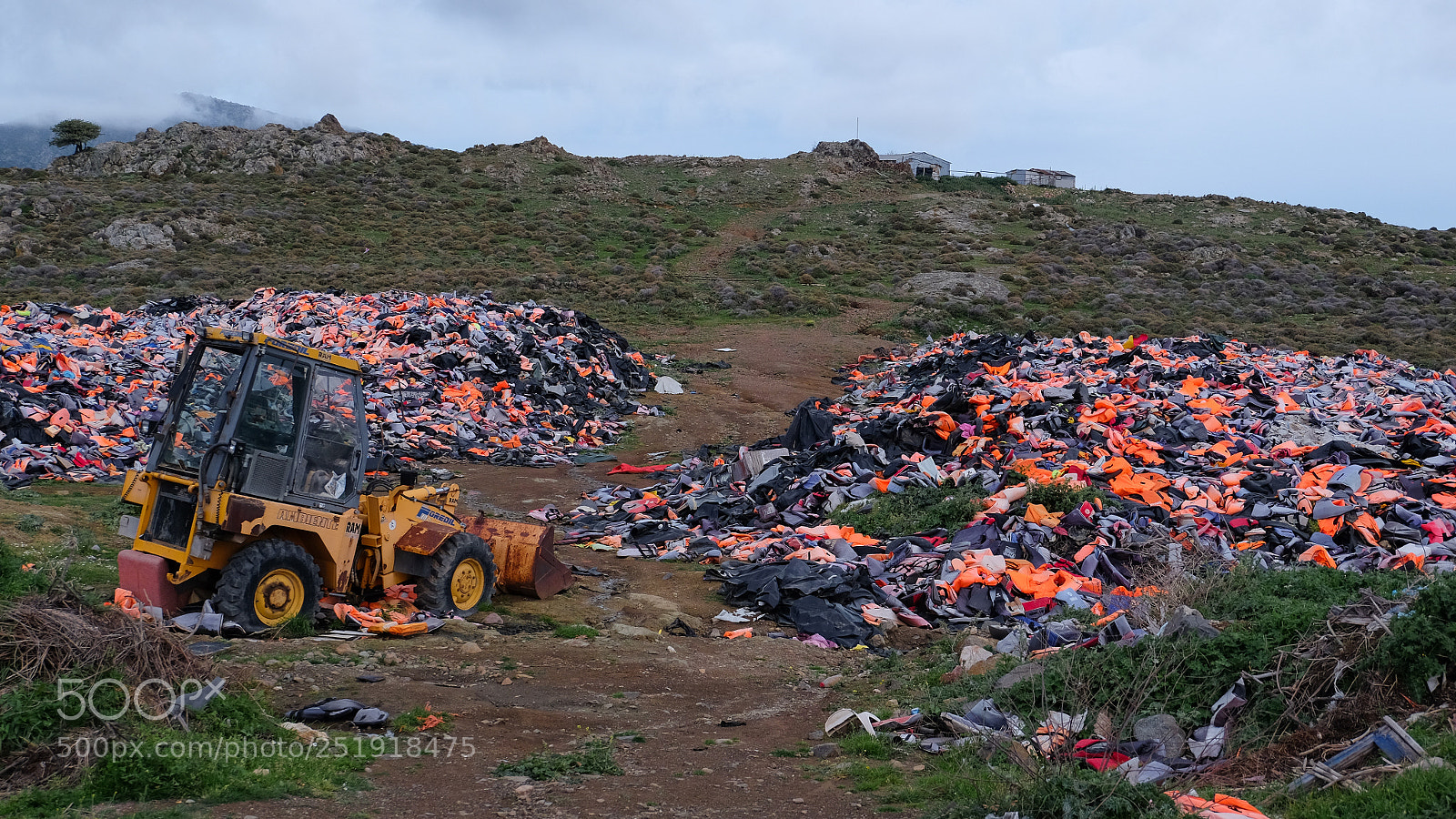Fujifilm X-T10 sample photo. Lifejacketcemetery.jpg photography