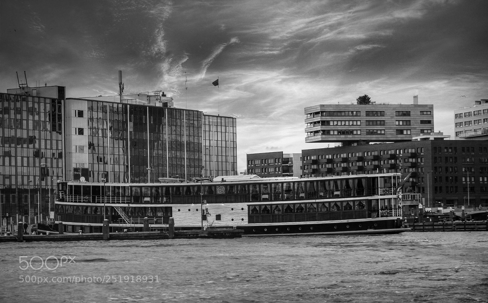 Canon EOS 550D (EOS Rebel T2i / EOS Kiss X4) sample photo. Amsterdam's canal and ferry photography