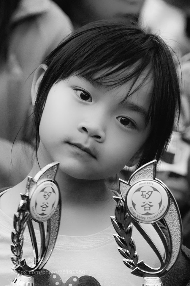 Olympus OM-D E-M1 Mark II sample photo. Award girl photography