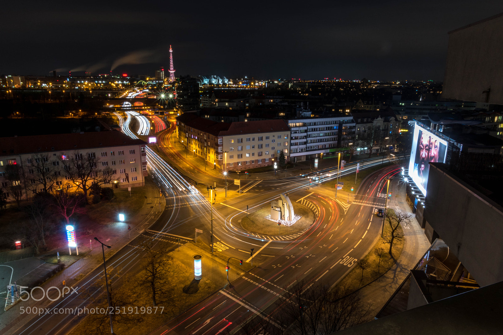 Nikon D5600 sample photo. City in motion photography