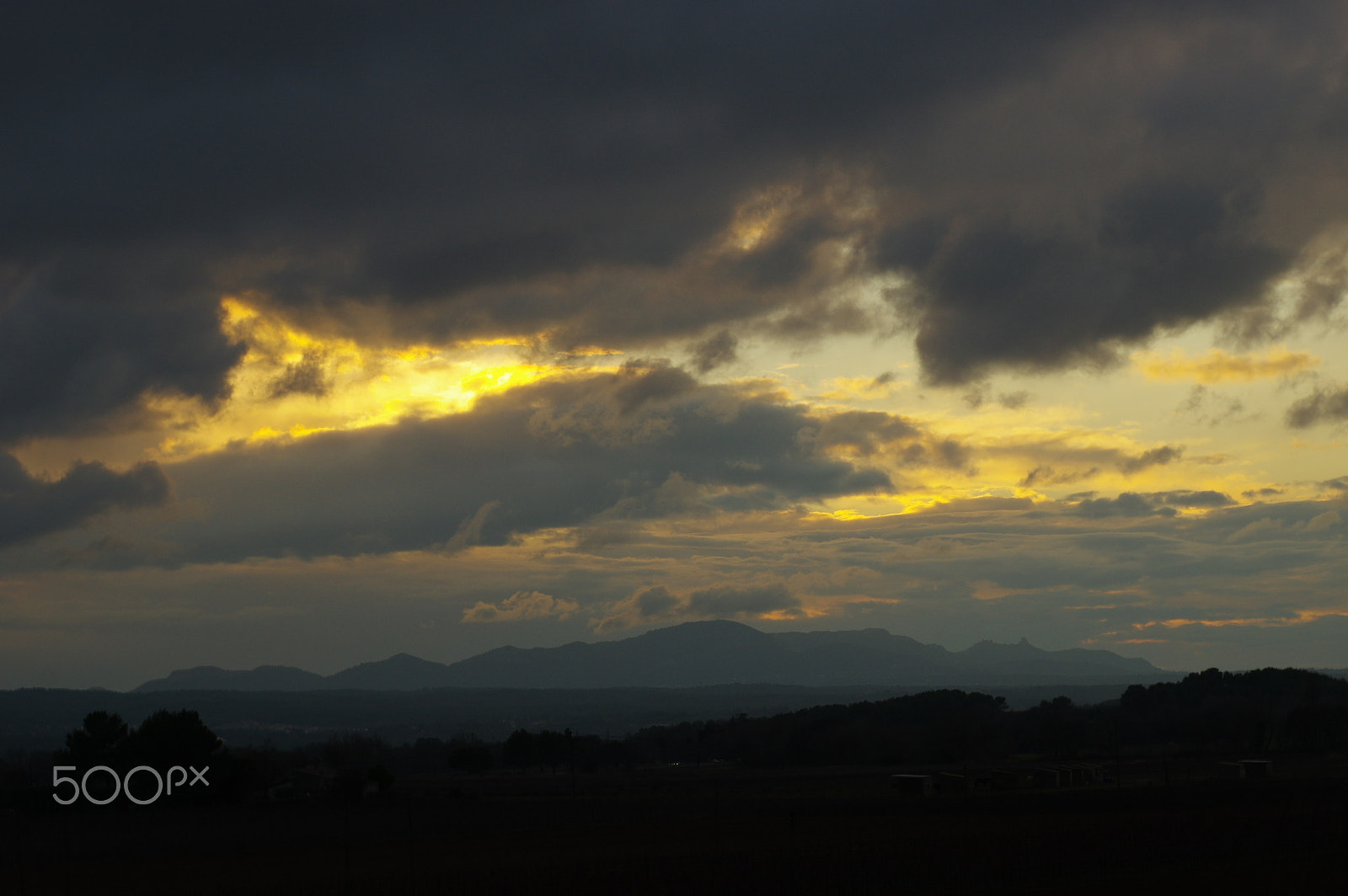 Pentax K-3 II + Pentax smc DA 18-270mm F3.5-6.3 ED SDM sample photo. Autrement, la sainte baume photography