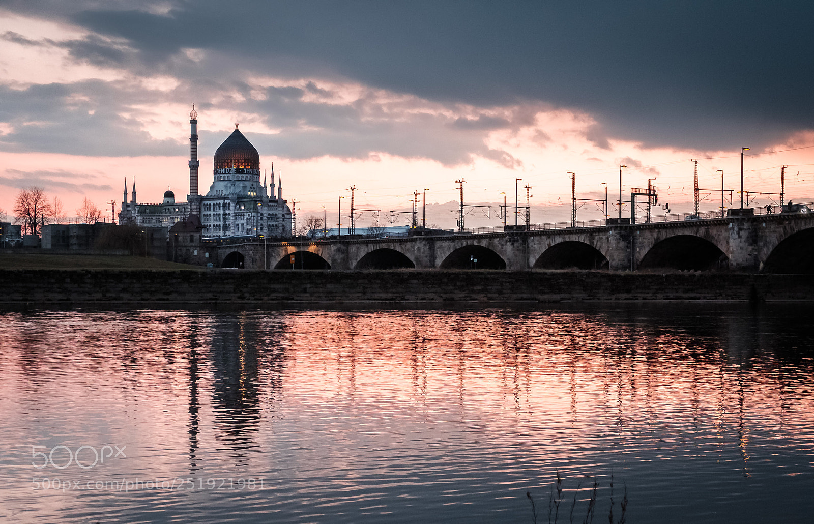 Fujifilm X-T20 sample photo. Tabakfabrik yenidze, dresden photography