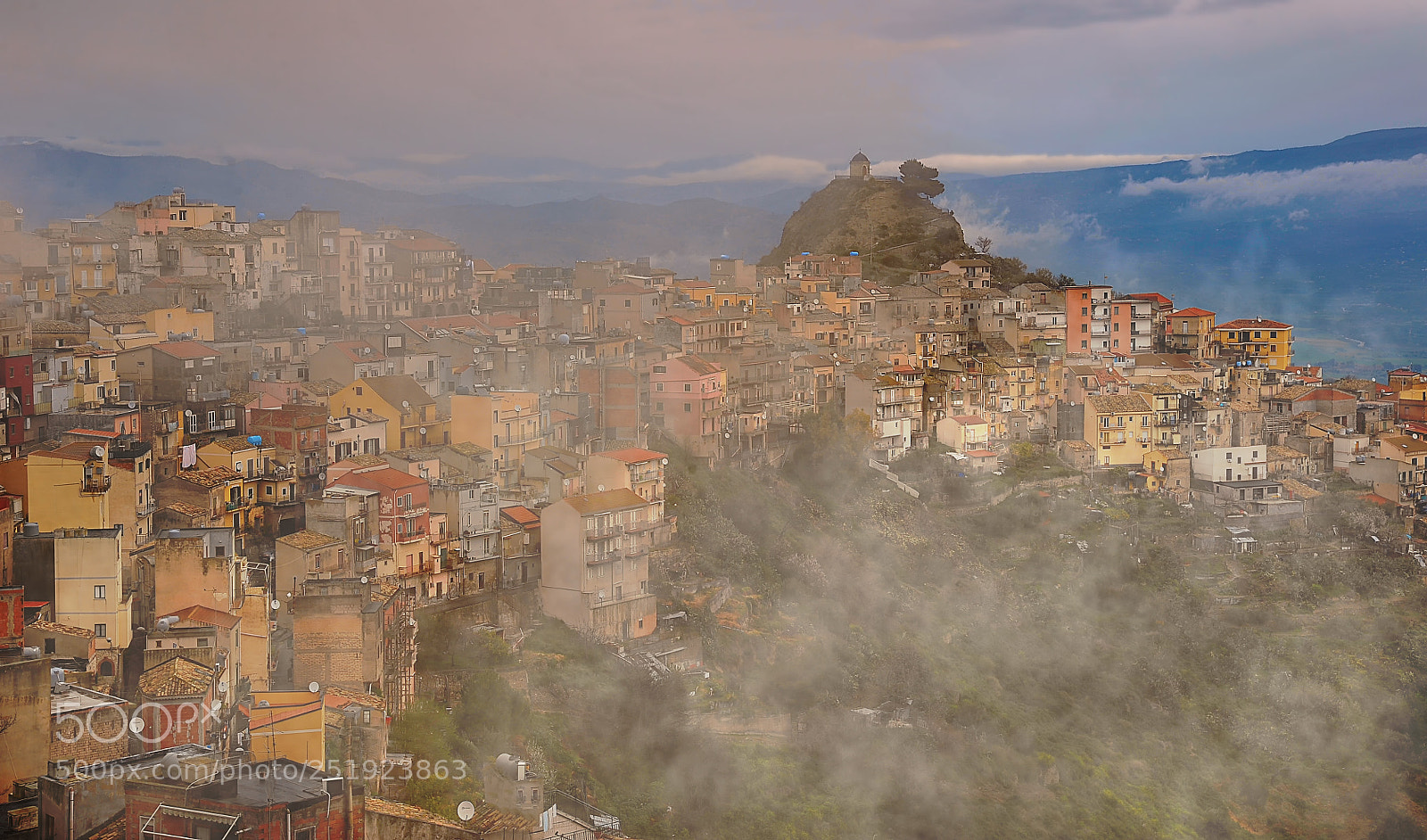 Nikon D3 sample photo. Centuripe ( sizilien ) photography