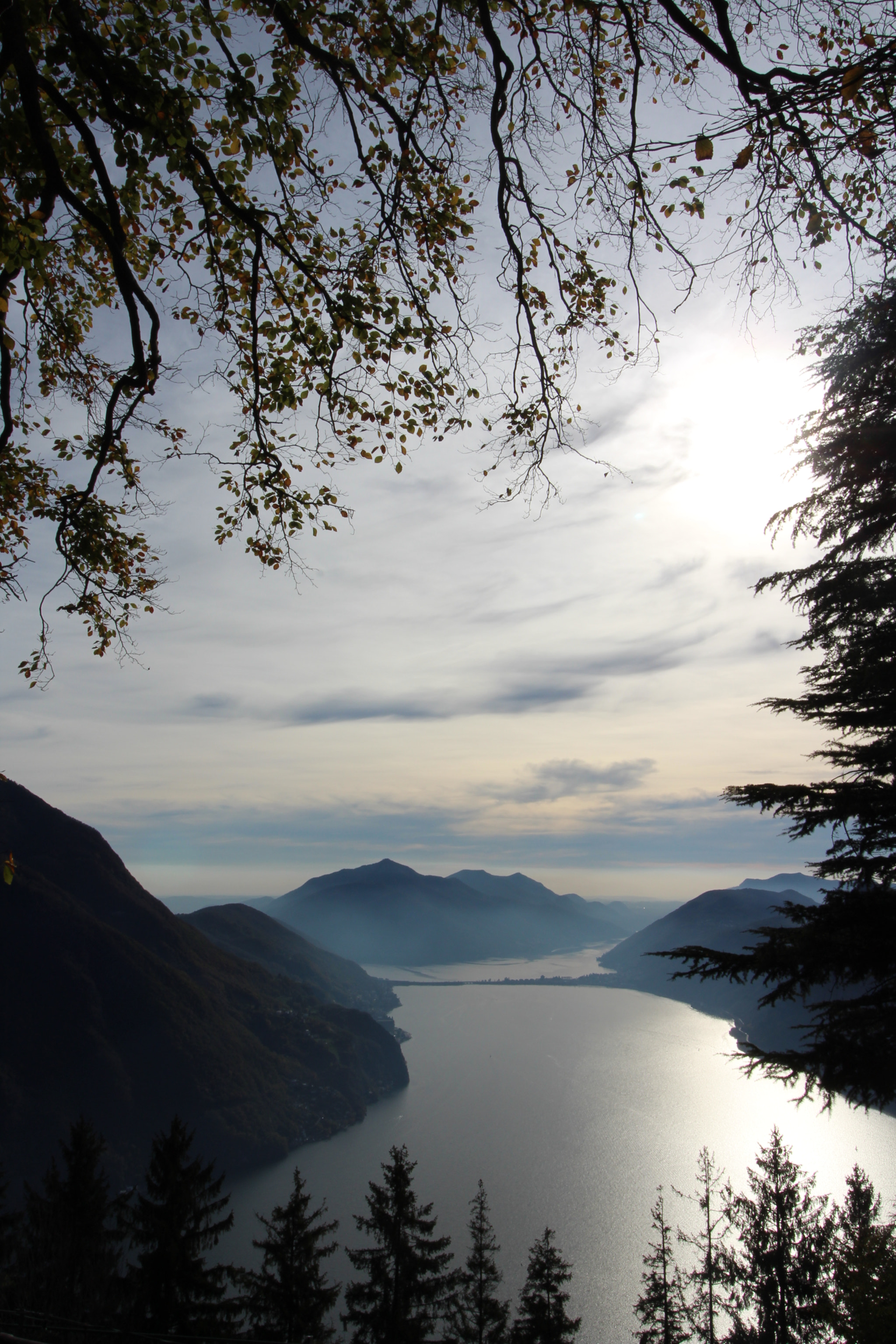Canon EOS 1300D (EOS Rebel T6 / EOS Kiss X80) sample photo. View on lake of lugano photography