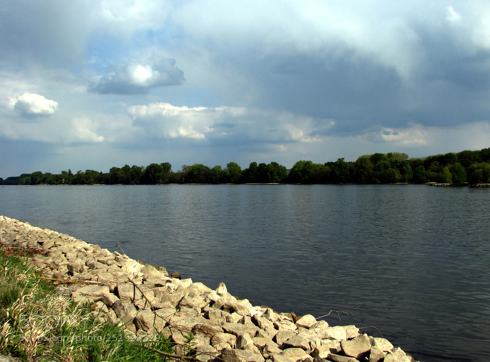 Canon POWERSHOT S5 IS sample photo. Eltville photography