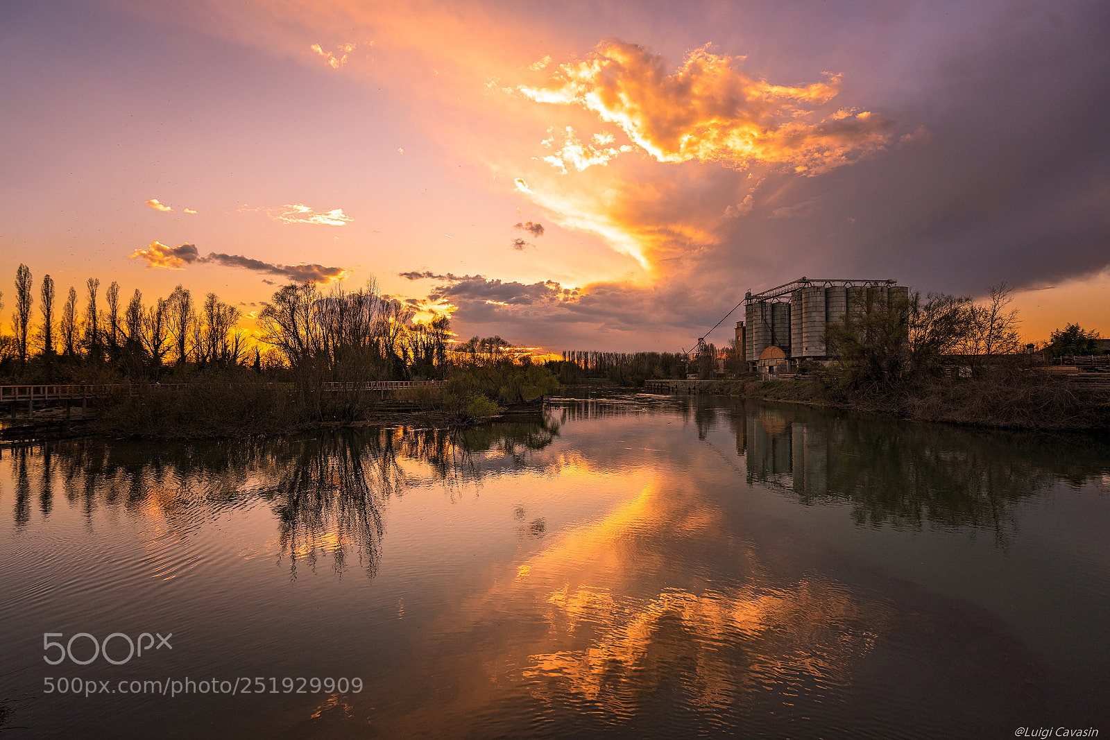 Sony a7R III sample photo. Red sky photography