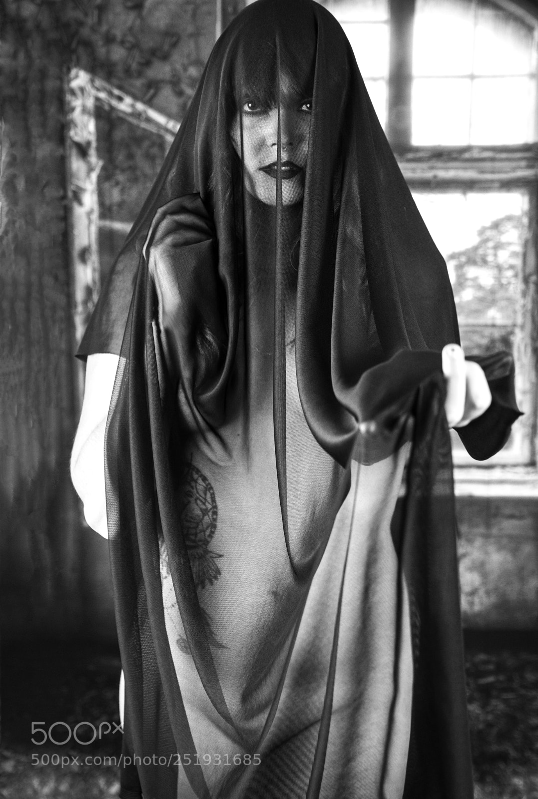 Nikon D7100 sample photo. Monocrome photography