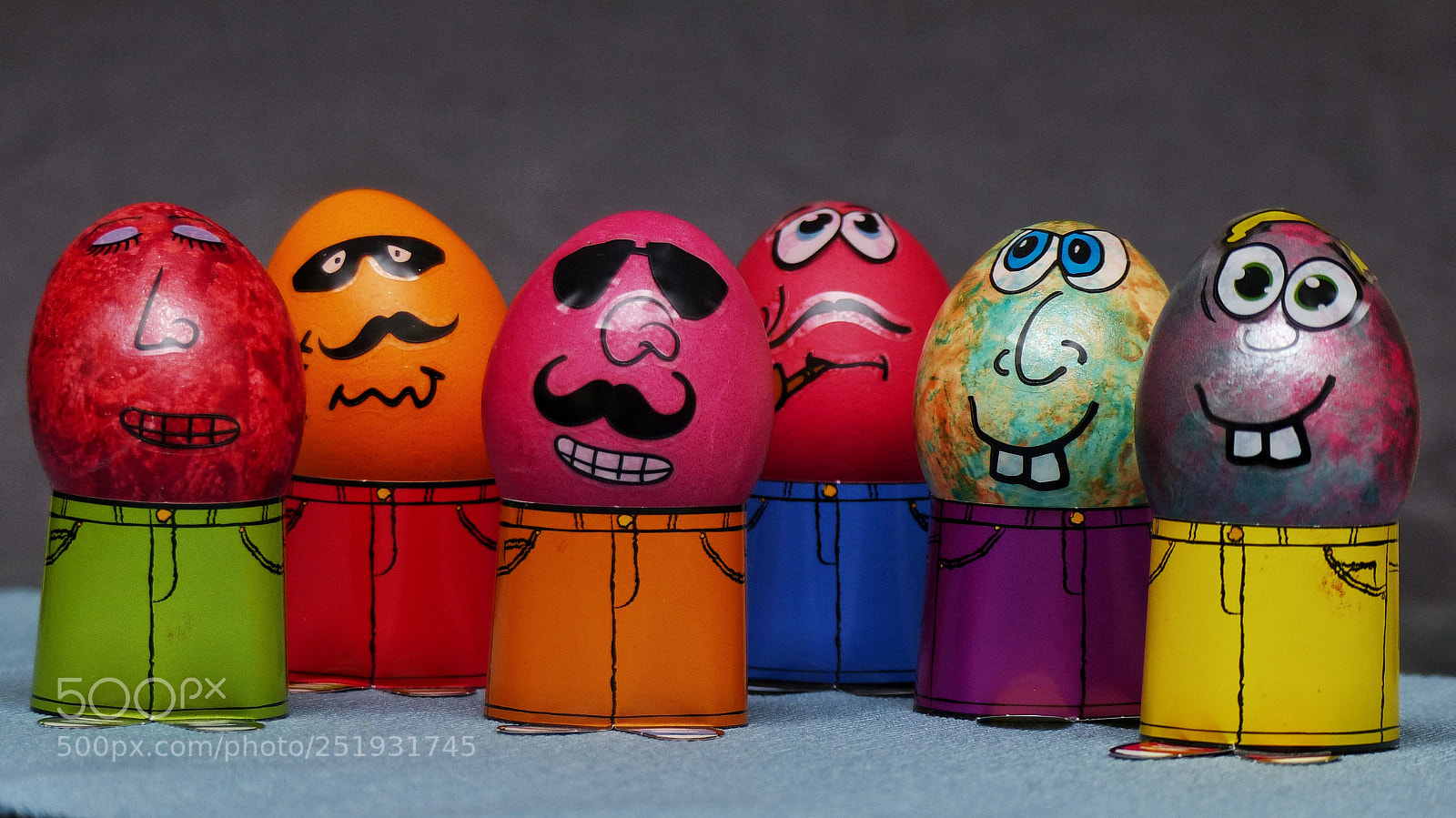 Panasonic Lumix DMC-FZ200 sample photo. Easter gang photography