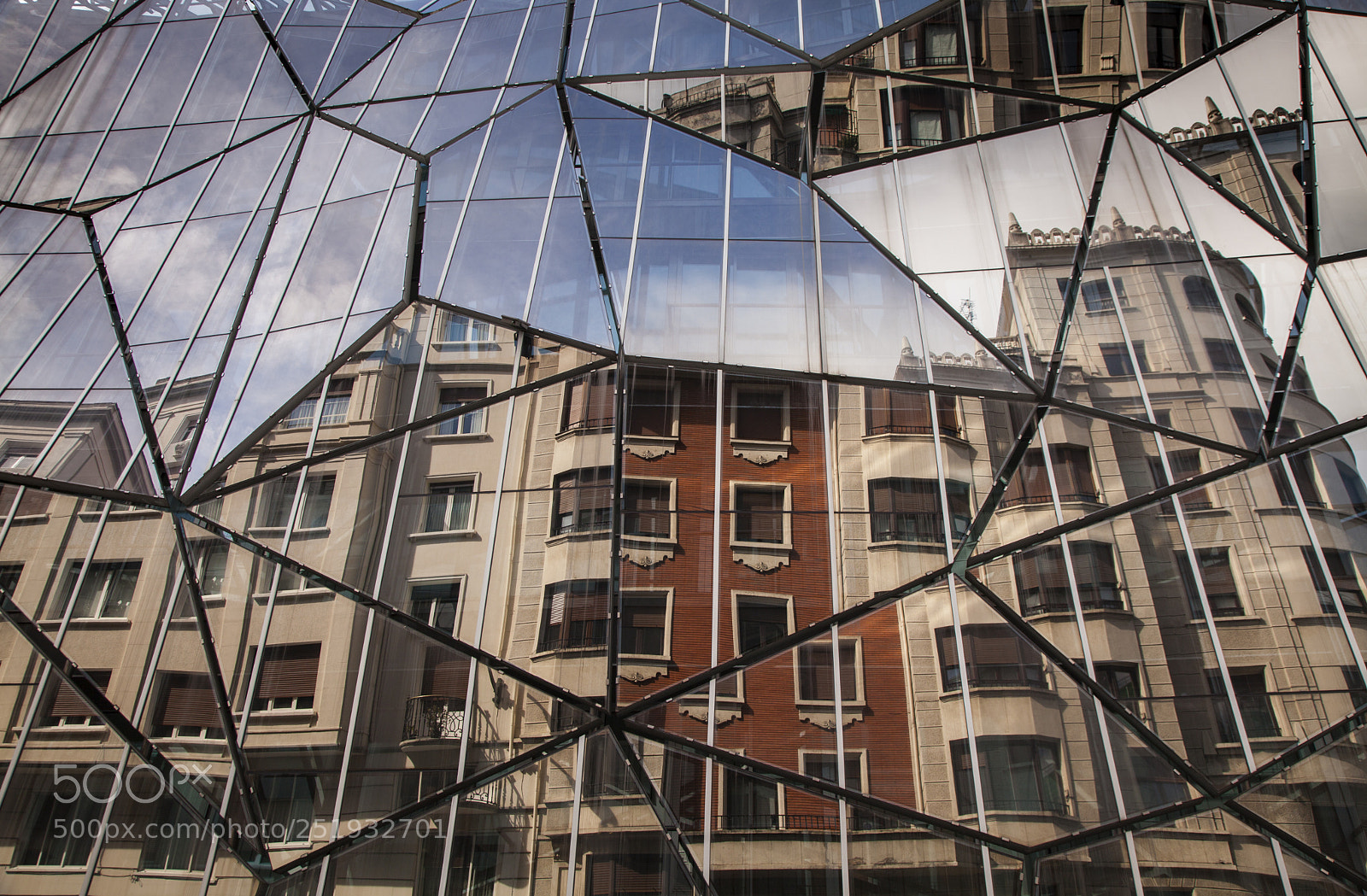 Canon EOS 5D Mark II sample photo. Polyhedral fragmentation photography