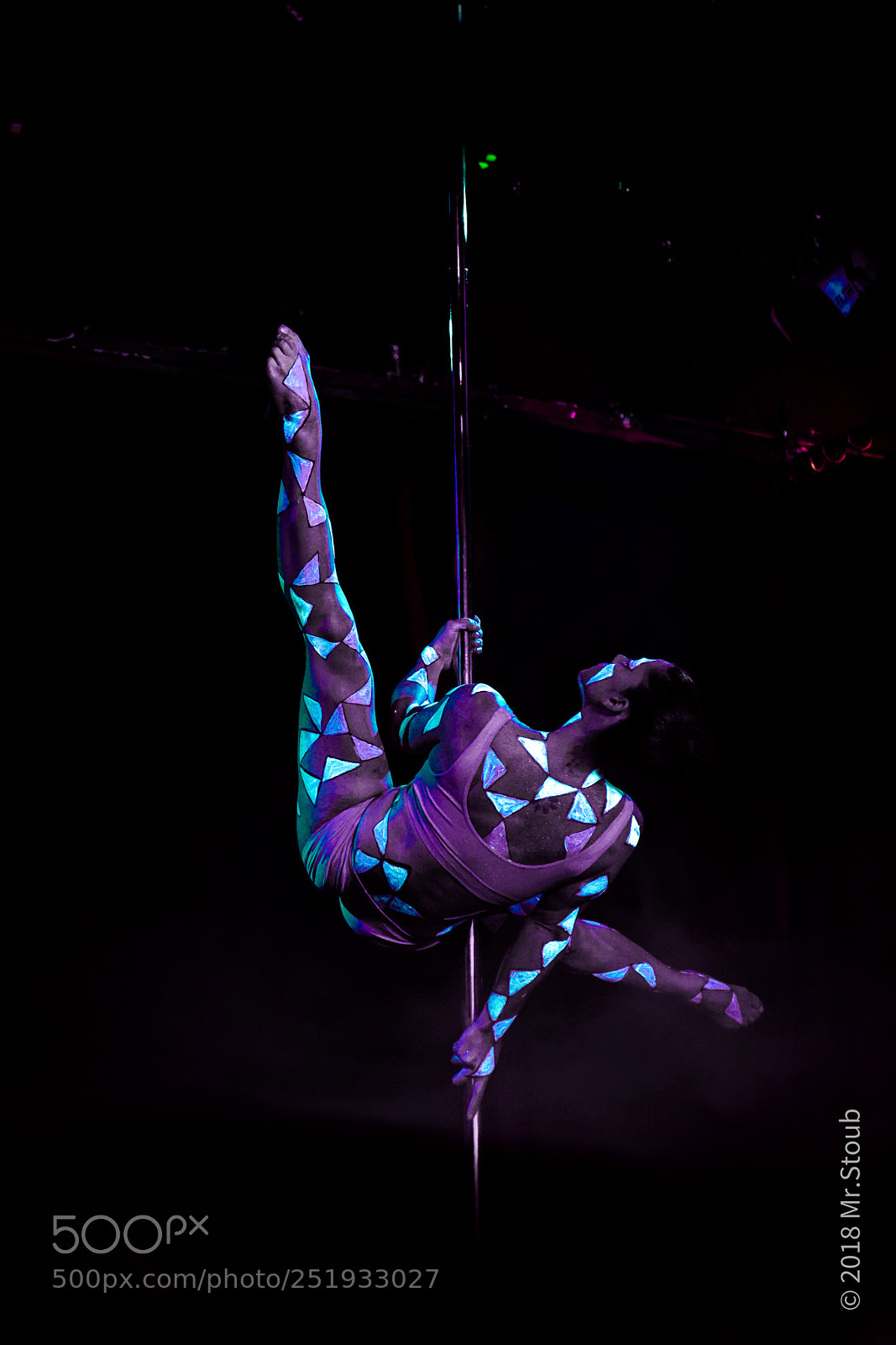 Sony a7R II sample photo. Xtreme body art performance photography