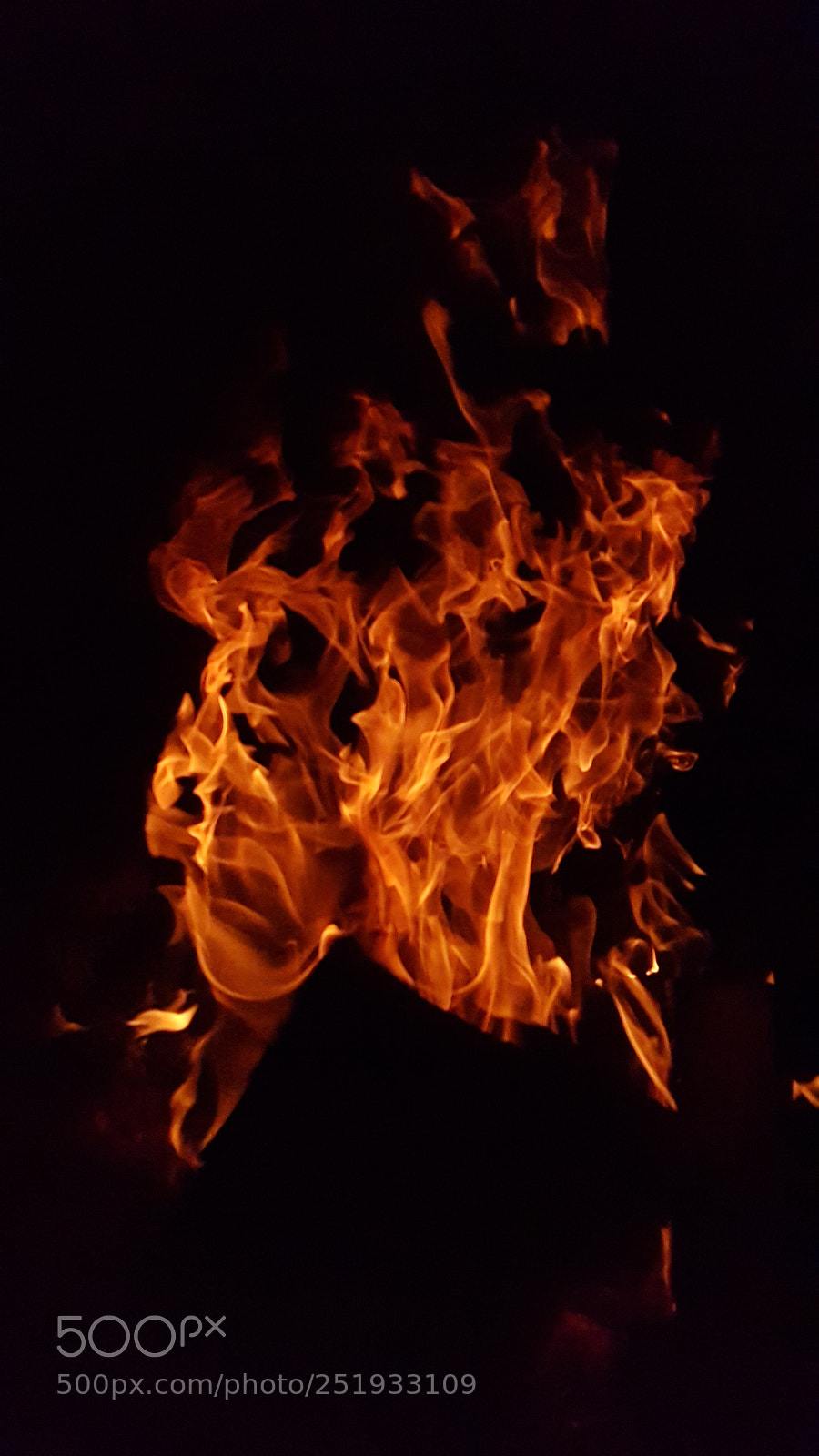 Samsung Galaxy S7 sample photo. Flame in the dark photography