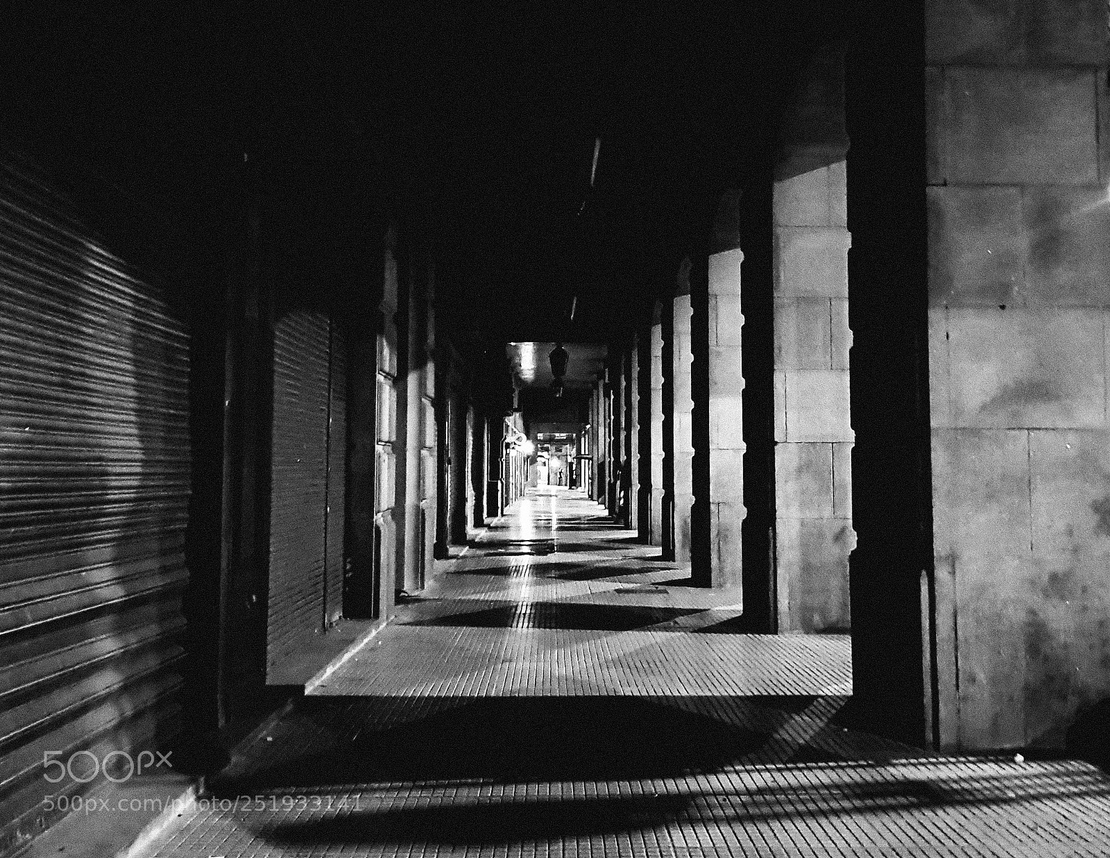 Samsung Galaxy S8+ sample photo. Labyrinth of shadows photography