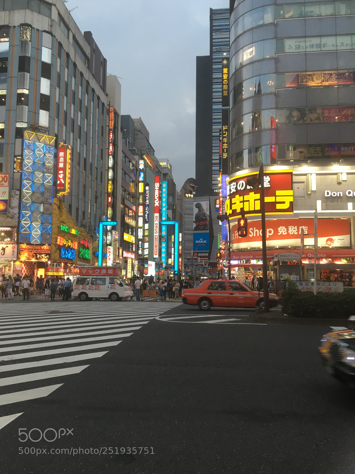 Apple iPhone 6s sample photo. Tokyo crossing photography