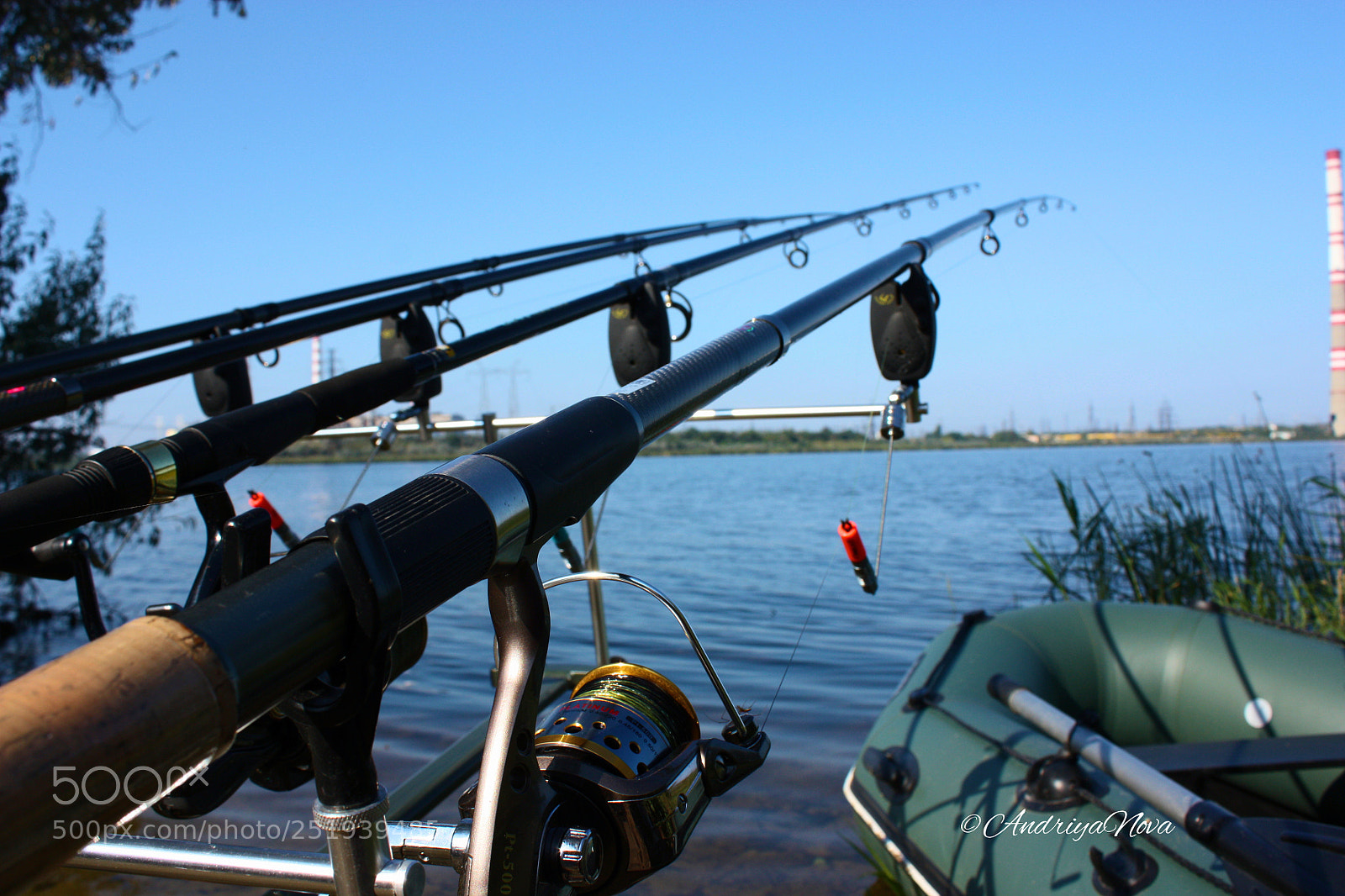 Canon EF-S 18-55mm F3.5-5.6 IS sample photo. Хорошо сидим. photography