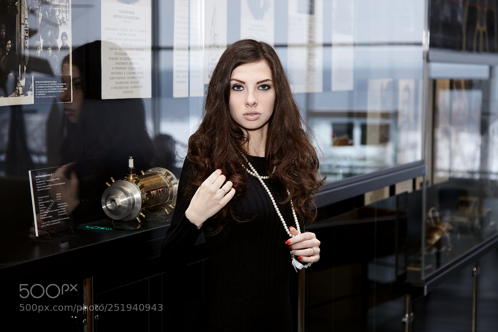 Canon EOS 5D Mark II sample photo. The museum photography