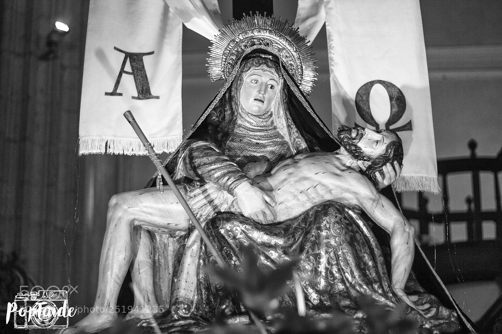 Canon EOS 600D (Rebel EOS T3i / EOS Kiss X5) sample photo. Procesiones procesi n colegiata photography