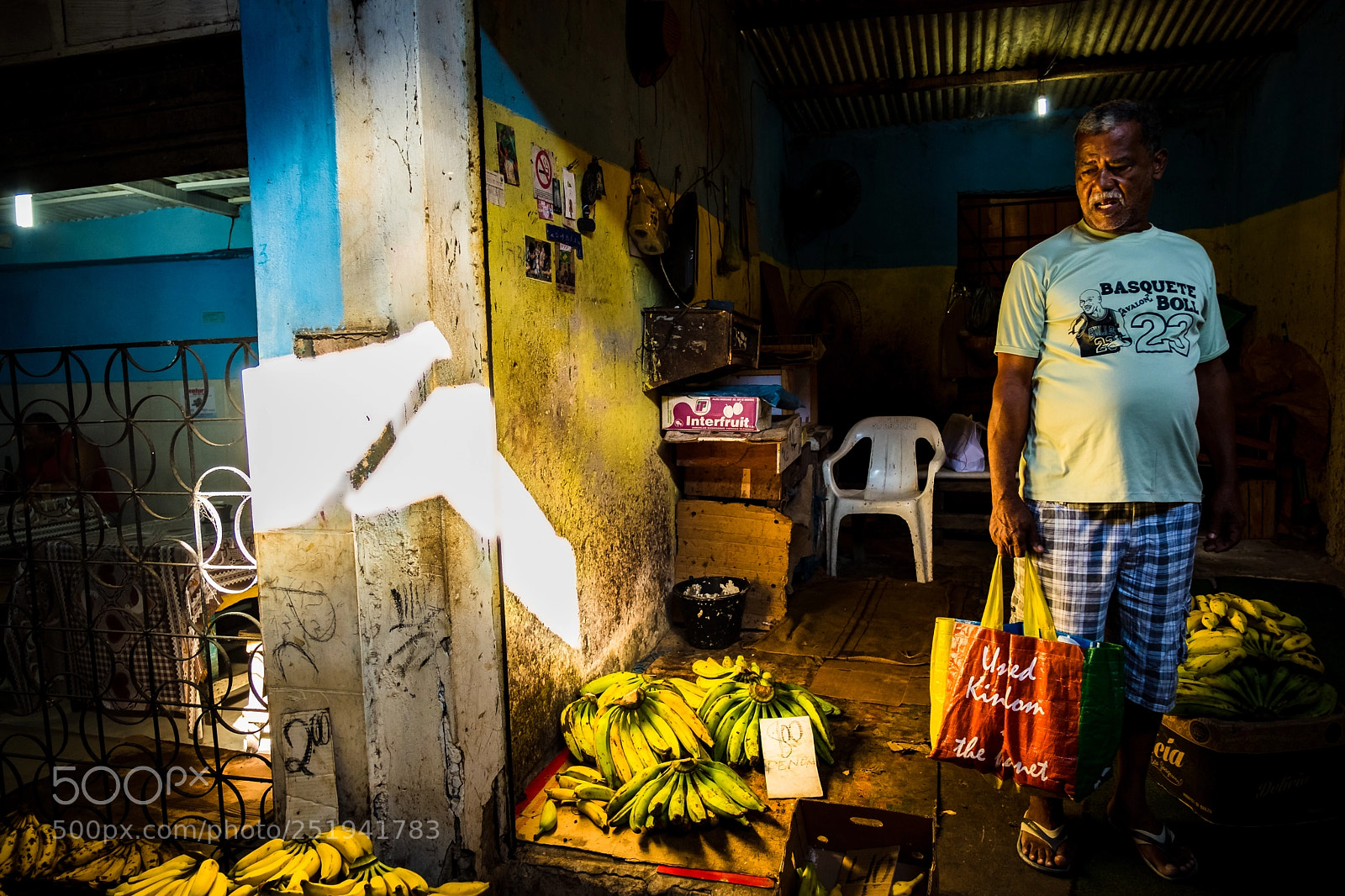 Fujifilm X-T2 sample photo. Street scene at s photography