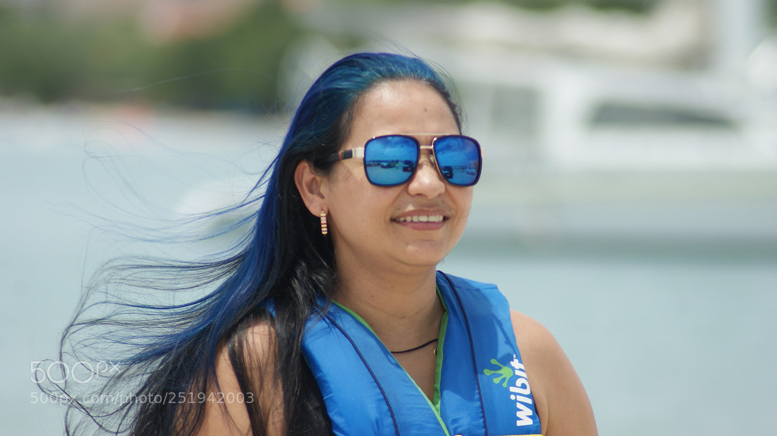 Sony Alpha DSLR-A300 sample photo. Excellent matching colors photography